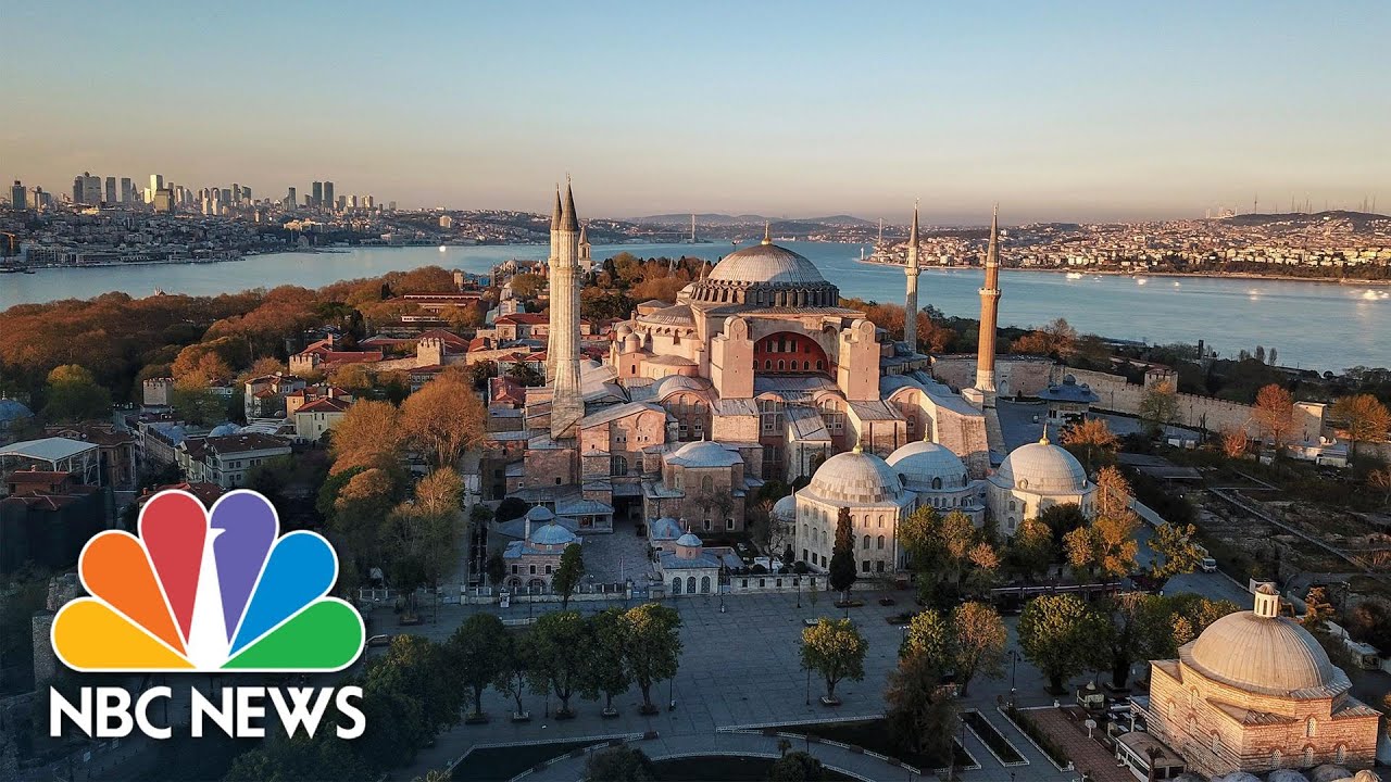 Visit the Historic Aya Sofya Mosque: An Icon of Istanbul's Ancient Culture