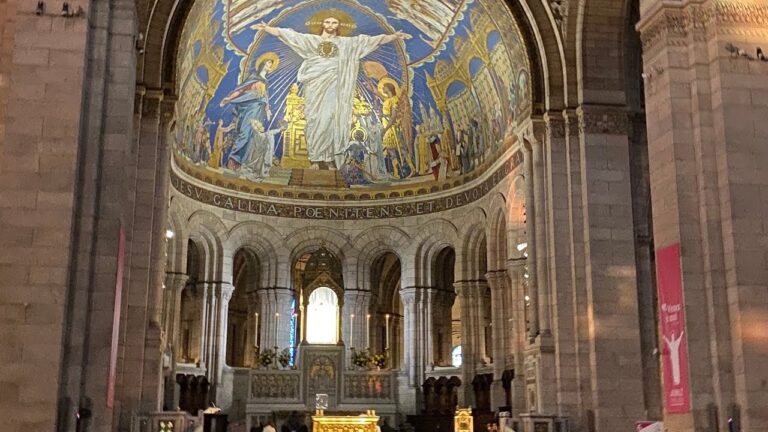 Explore the Majestic Basilique du Sacré-Cœur de Montmartre