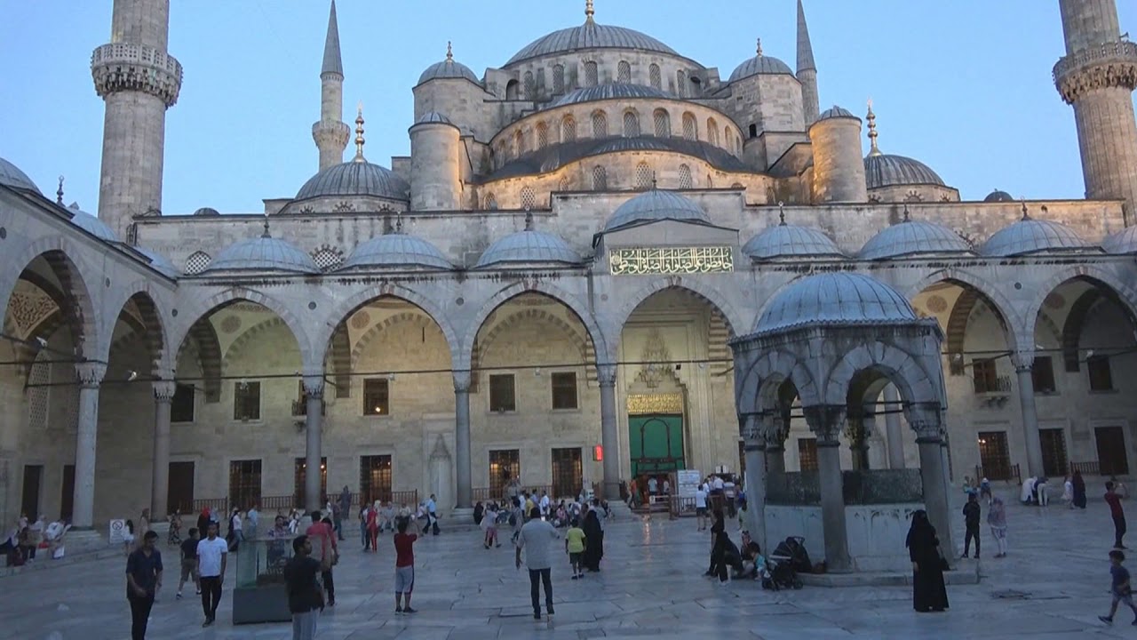 Discover the Beautiful Prayer Time at the Blue Mosque - A Guide to Visiting