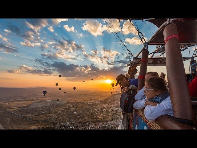 Experience the Magic of Kapadokya with a Balloon Ride