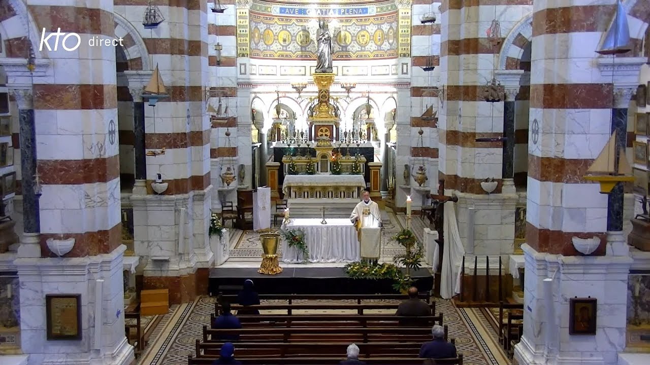 Visiting Hours at Notre Dame de la Garde, Marseille