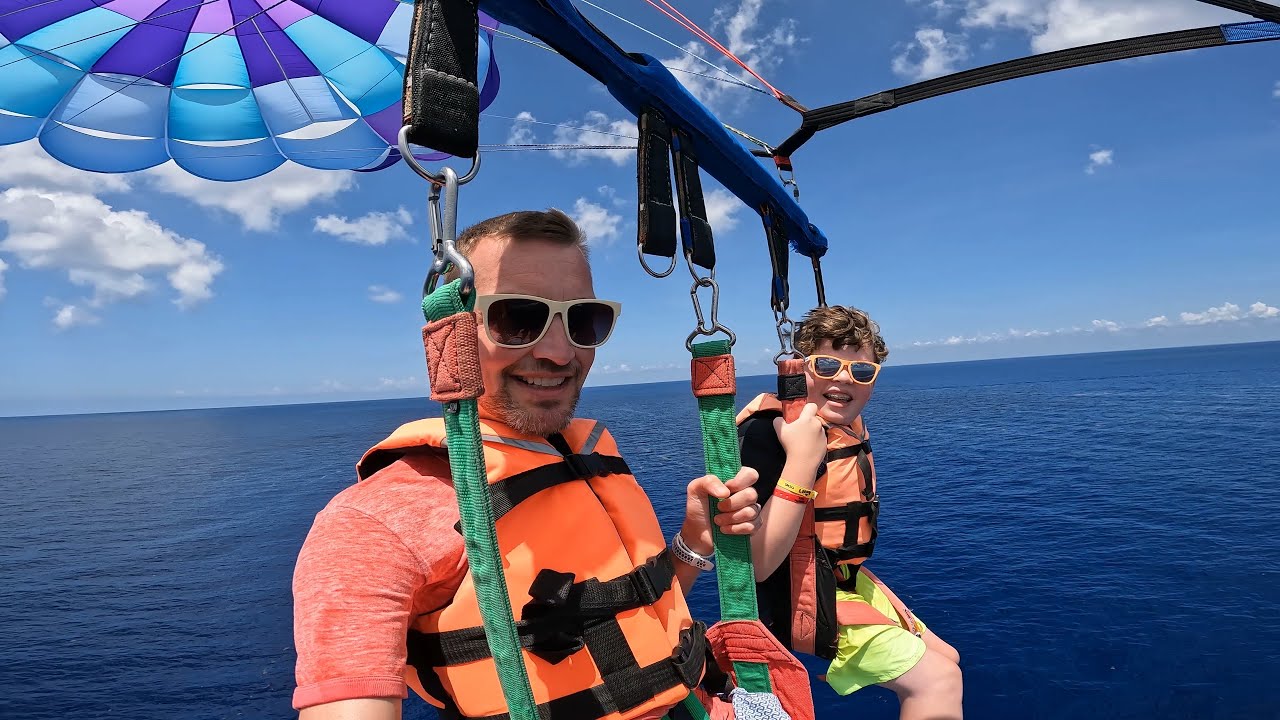 Parasailing in Cozumel: Experience the Thrill!