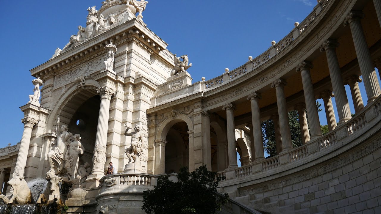 Parking at Palais Longchamp - The Best Place to Park