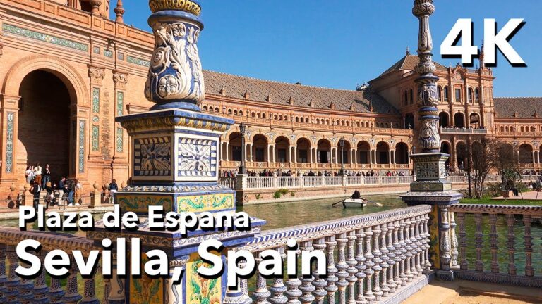 Explore the Iconic Plaza de Espana in Seville, Spain