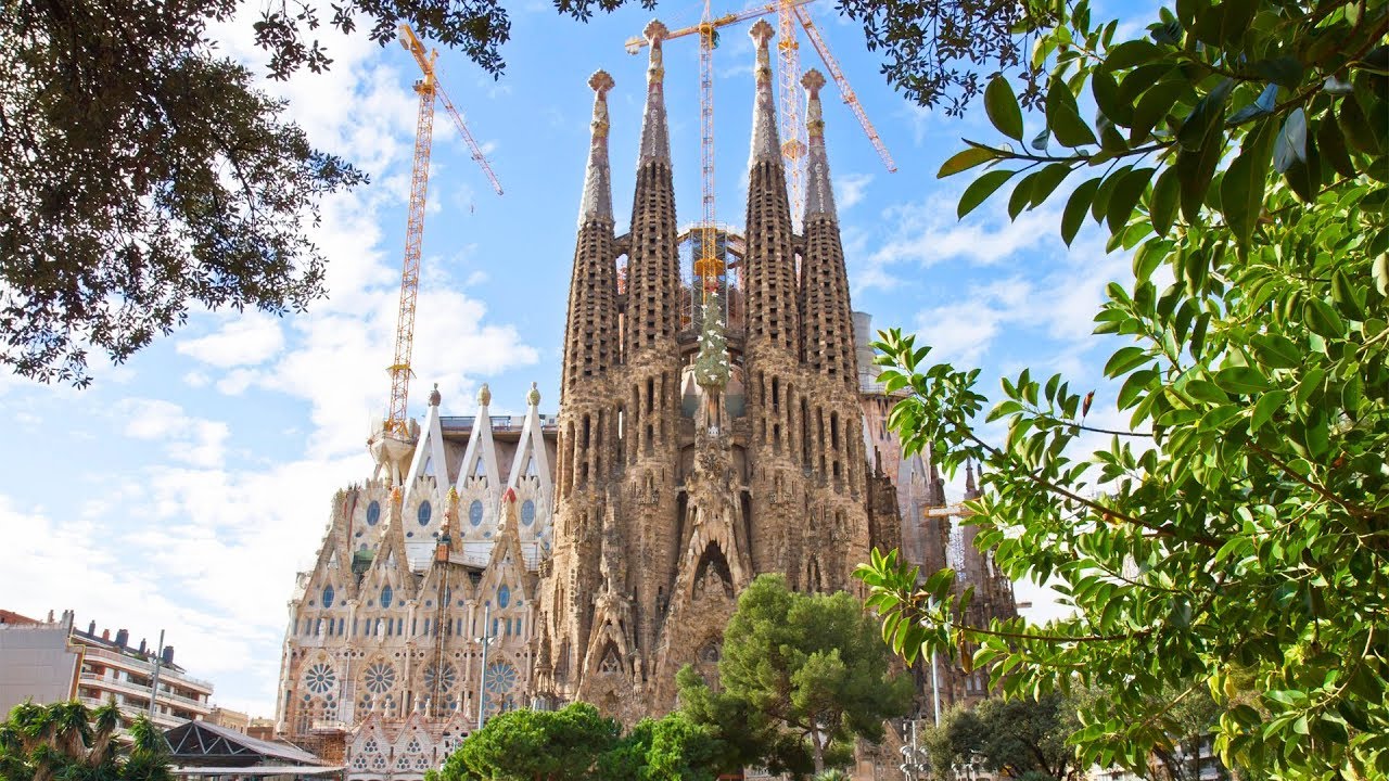 Get Sagrada Familia Skip-the-Line Tickets Today!