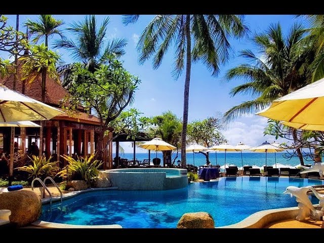 Stay at the Idyllic Thai House Beach Resort Lamai!