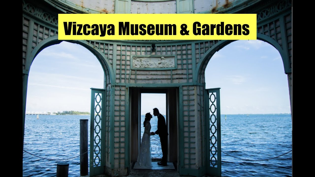 Vizcaya Museum and Gardens Engagement Photos: Capture Your Special Moment at a Historic Venue